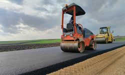 Edirne’de köy yolları modern asfaltla yenileniyor