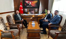 Kaymakamlardan Müdür Altınöz’e Hayırlı Olsun Ziyareti