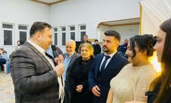 Başkan Gün Genç Çiftin Nişan Törenine Katıldı