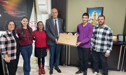 Vize’de Başarılı Öğrenciye Laptop Desteği