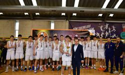 Basketbol Turnuvasında Fenerbahçe Şampiyon Oldu