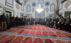 Özderin Sabah Namazı Buluşmasına Katıldı