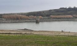 Tekirdağ'daki Hayrabolu Göleti'nde su seviyesi ciddi oranda düştü