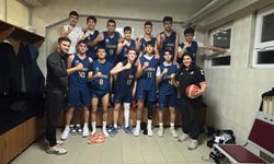 Çayırova Belediyesi U18 Basketbol Takımı grubunu namağlup lider tamamladı