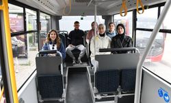 Büyükşehirden öğrencileri sevindiren ulaşım hizmeti