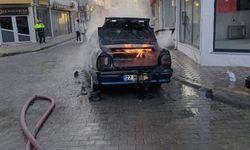 Babaeski'de otomobil cayır cayır yandı