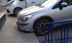 Kaldırıma Park Edilen Otomobil Tepki Çekti