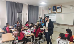 Seçmeli Kur’an Dersi Alan Öğrencilere Kur’an-ı Kerim Hediye Edildi