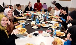 Hundi Hatun Yurdu’nda Öğrencilere Motivasyon Kahvaltısı