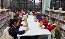 Lüleburgaz’da Öğrencilerden Halk Kütüphanesine Ziyaret