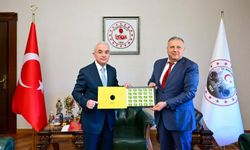 Vali Turan’dan PTT Başmüdürü Bursalı’ya Veda