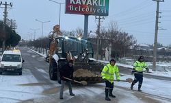 Kavaklı’da Karla Mücadele Çalışmaları Sürüyor