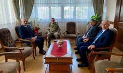 Tuğgeneral Köse’den Müdür Altınöz’e Nezaket Ziyareti
