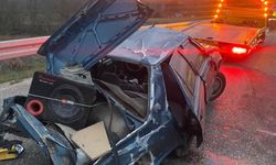 Pınarhisar'da otomobil bariyerlere çarpıp takla attı: 3 yaralı