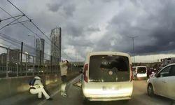 Bursa'da pes dedirten anlar: Motosikletliyle çarpıştı, ilk işi aracına bakmak oldu