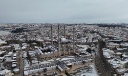 Edirne'de kar yağışı kartpostallık görüntüler oluşturdu