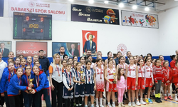 Babaeski’de Balkan Basketbol Turnuvası Ödülleri Verildi