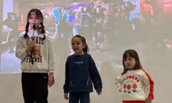 Kırklareli İl Halk Kütüphanesi’nde Karaoke Coşkusu