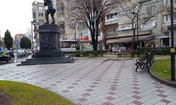 Yağmur Kırklareli’nde Parkları Boş Bıraktı