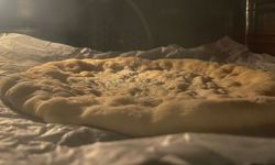 Mayalı Hamurdan Pizzaya