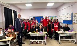 Sivil Toplum Kuruluşlarından Köy Okulu Öğrencilerine Destek