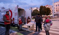 Kızılay’dan İftara Yetişemeyenlere Sıcak İkram