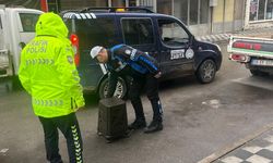 Cumhuriyet Caddesi’nde Kaldırım ve Yol İşgallerine Denetim