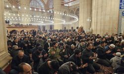 Selimiye Camii'nde 4 yıl aradan sonra ilk teravih