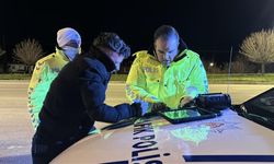 Evde unuttuğunu söylediği ehliyetine 2 kez alkollü araç kullanmaktan el konulduğu ortaya çıktı