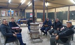 Özderin, İftar Sonrası Vatandaşlarla Buluştu