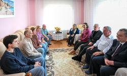 Vali Turan’dan Gazi Ailesine Kadınlar Günü Ziyareti