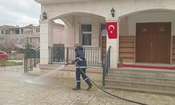 Büyükkarıştıran’da Camiler Bayrama Hazırlandı