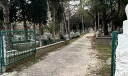 Vize’de Mezarlıklar Bayrama Hazırlandı