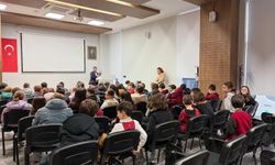 Akım Koleji Öğrencilerinden Kütüphaneye Ziyaret