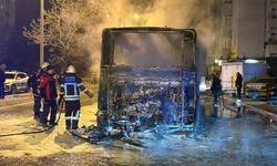 Kayseri'de halk otobüsü alev aldı