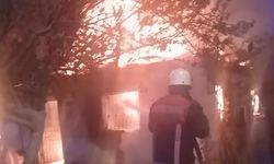 Sobadan çıkan yangın evi kül etti
