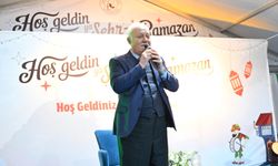 Nihat Hatipoğlu, Ramazan sohbetiyle Gaziosmanpaşa'da gönülleri buluşturdu