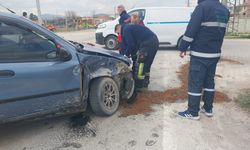 Kütahya'da otomobille çarpışan araç dereye uçtu: 3 yaralı