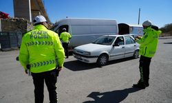 43 ilin geçiş güzergahında APP plakalı araçlar durduruldu: Sürücülere uyarı yapıldı
