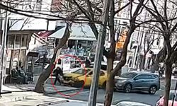 Ezilmekten son anda kurtulan yaşlı kadın kameraya yansıdı