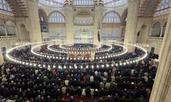 Selimiye Camii'nde restorasyon sonrası ilk bayram namazı kılındı
