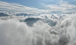 Bulutlar Kozan Kalesi’nde dans etti, ortaya masalsı görüntüler çıktı