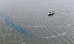 Türkmenli Göleti’nde algasid dozlama ile su kalitesi artırılıyor