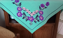 El Emeği Kanaviçe Örtüler İlgi Görüyor