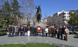 Tıp Bayramı Öncesi Çelenk Töreni