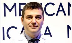 Uzmanı uyardı: "Ramazan'da yetersiz sıvı tüketimi böbrek taşını tetikleyebilir"