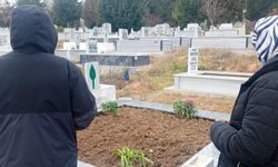 Mezarlıklar Bayramda Dolup Taştı