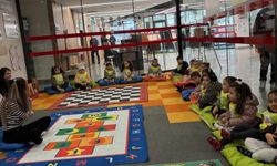 Şeker Portakalı Anaokulu Öğrencilerinden Kütüphaneye Ziyaret