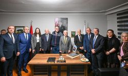 Vali Turan’dan Dernek Ziyareti