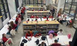 Öğrencilerden Kütüphaneye Bilgilendirici Ziyaret